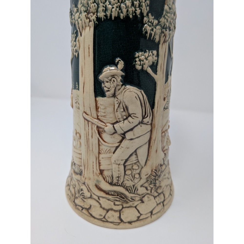 Vintage Stein Germany - Hunter with his Hounds, Deer Scene, 420 Octoberfest - Picture 1 of 11
